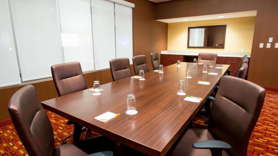 Courtyard By Marriott Cincinnati Midtown/Rookwood Экстерьер фото
