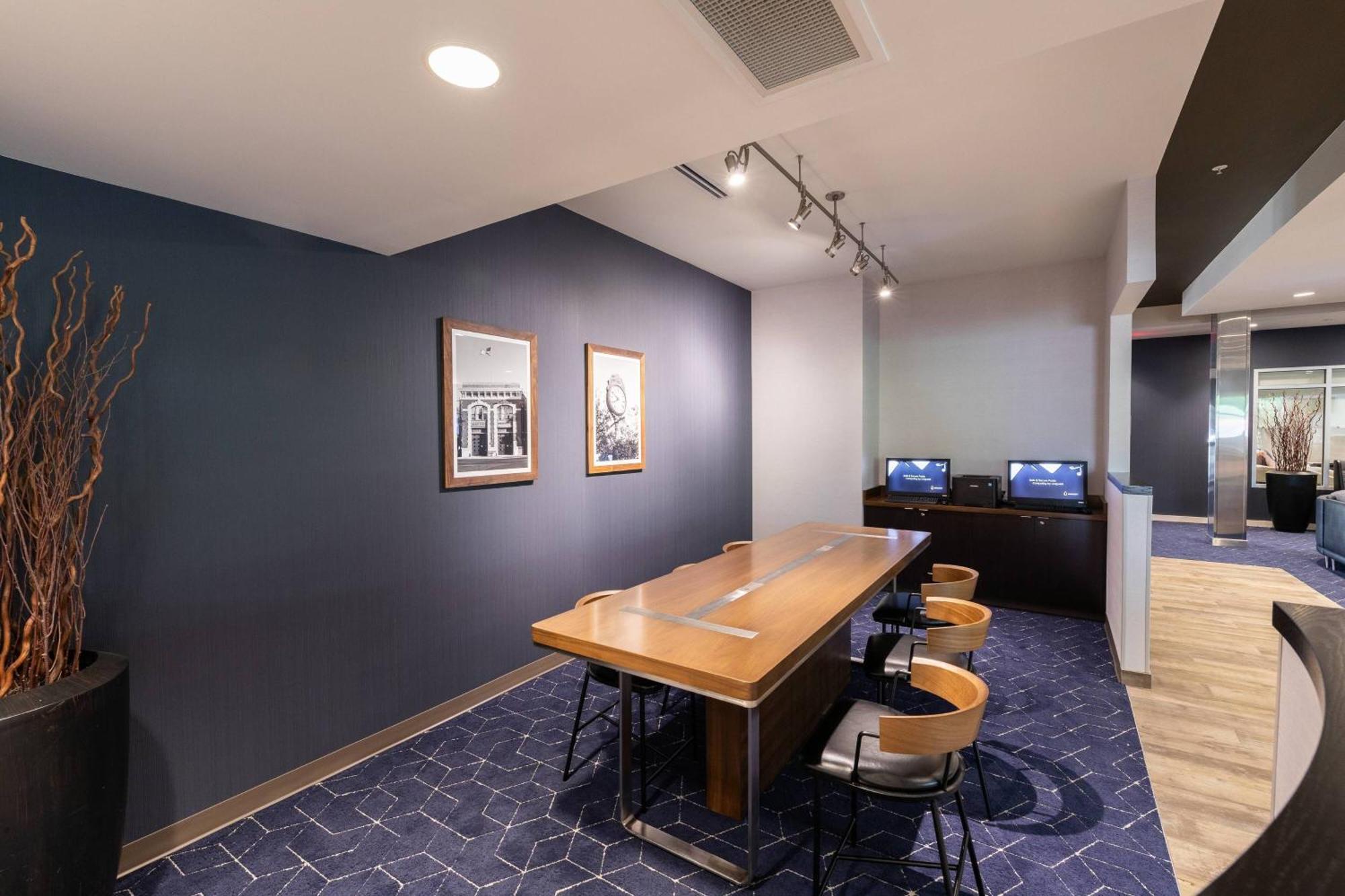 Courtyard By Marriott Cincinnati Midtown/Rookwood Экстерьер фото