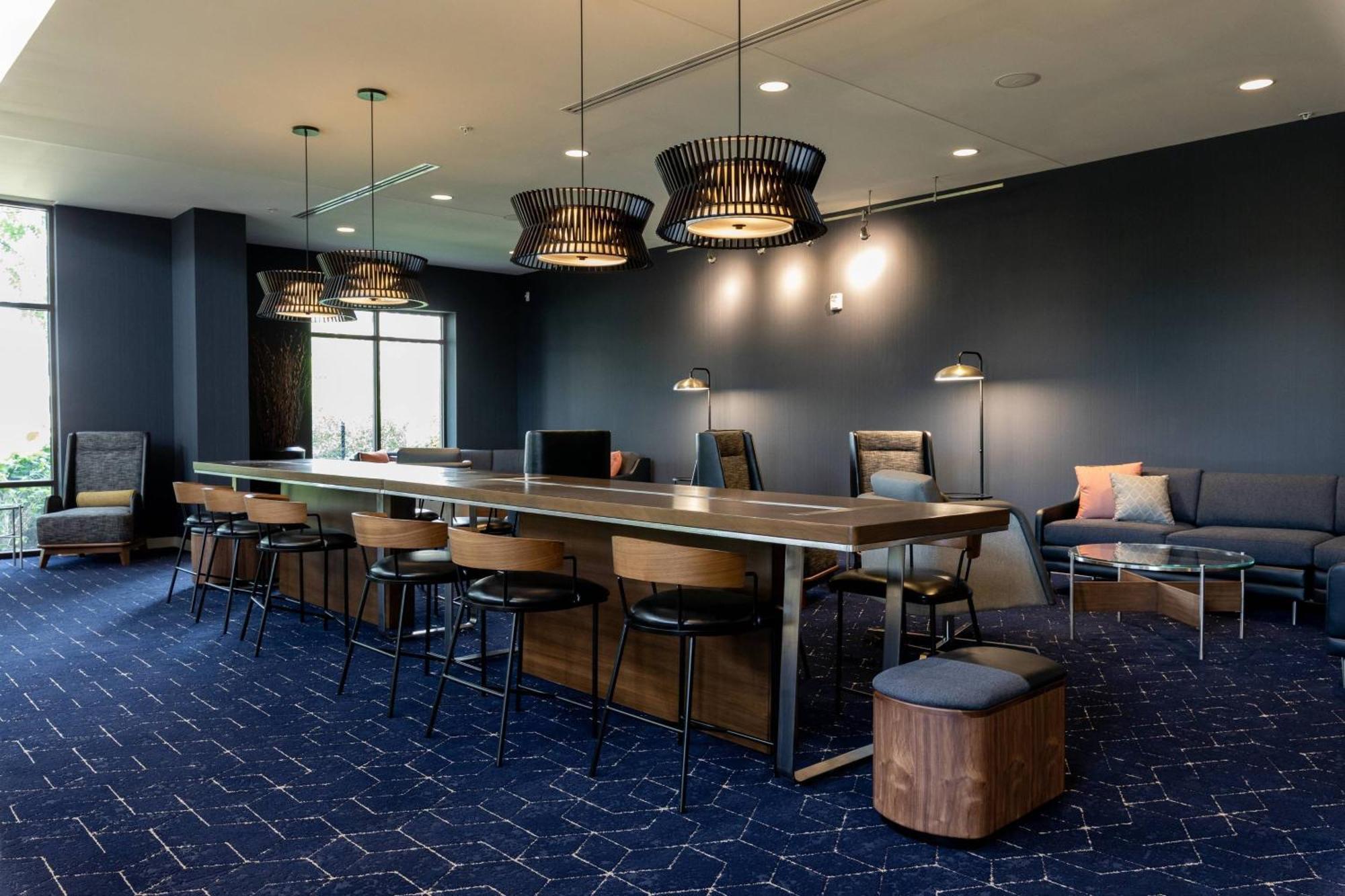 Courtyard By Marriott Cincinnati Midtown/Rookwood Экстерьер фото
